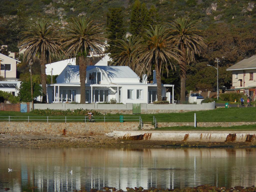קומצ׳ייה Palm Villa Cottage חדר תמונה